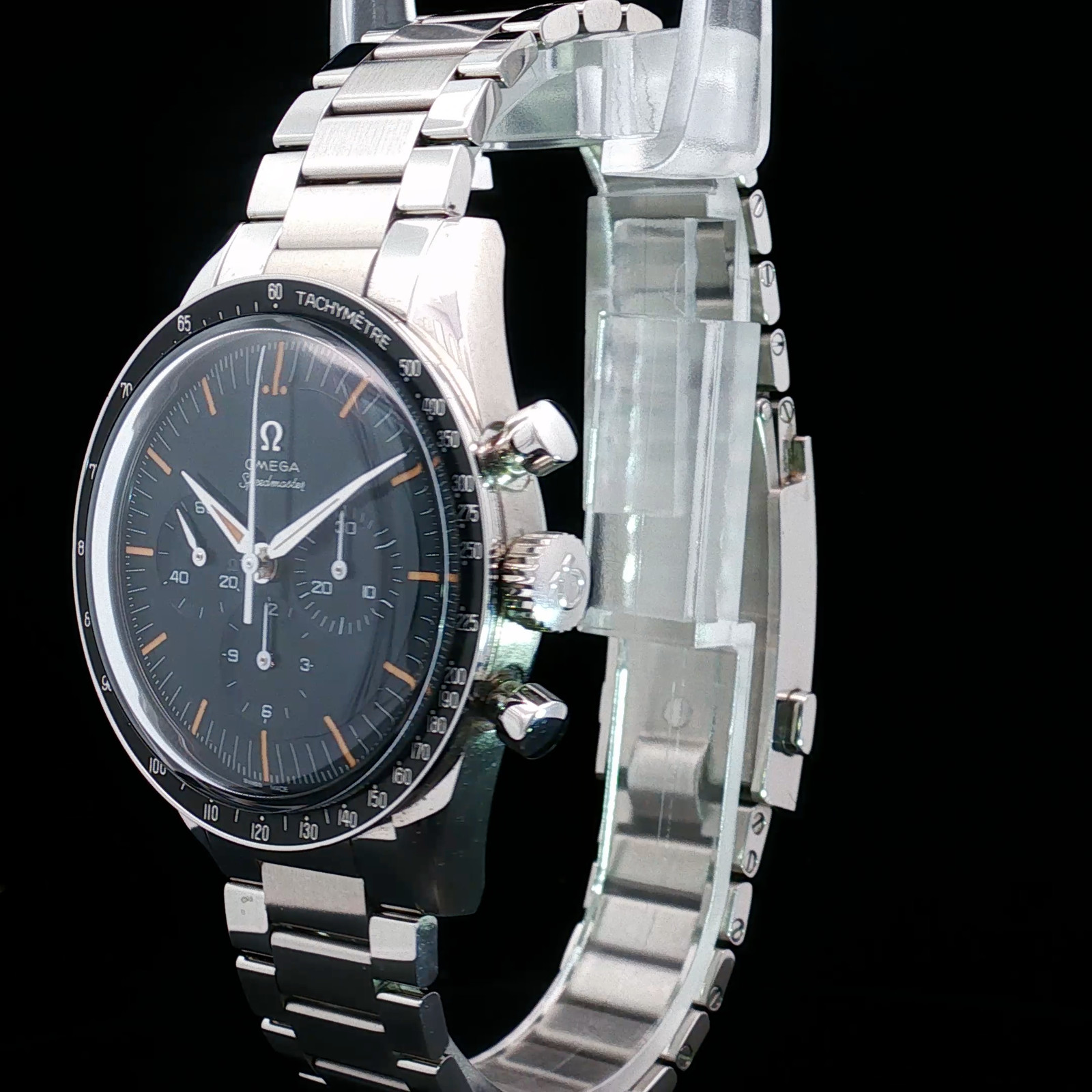First Omega in Space (FOiS) with the Calibre 3861 – Preowned – 310.30.40.50.06.0