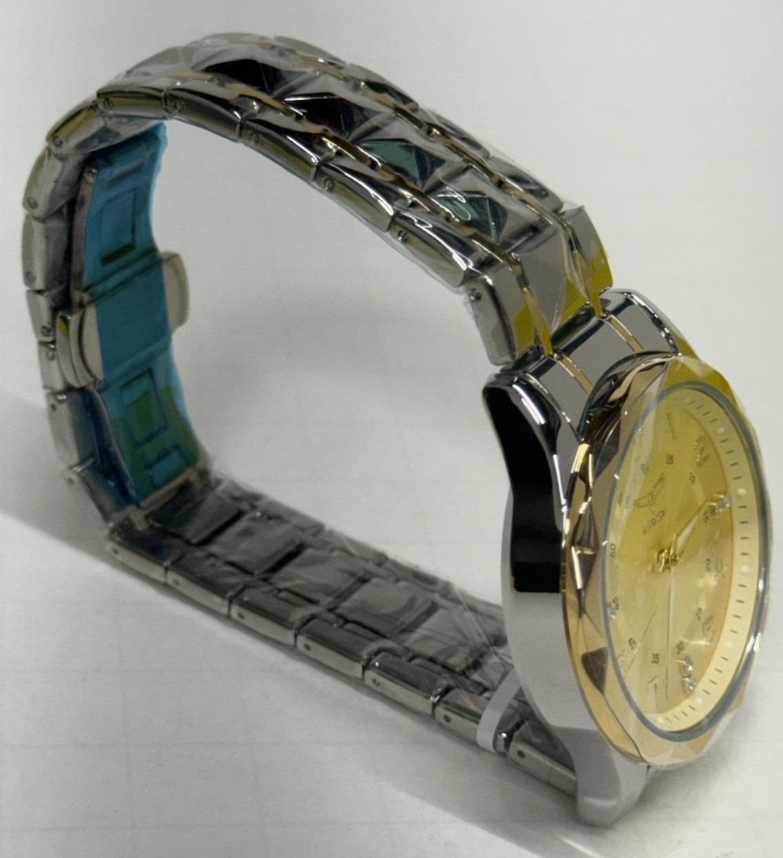 NEW – Invicta Men’s Specialty Gold Dial Watch – 69022