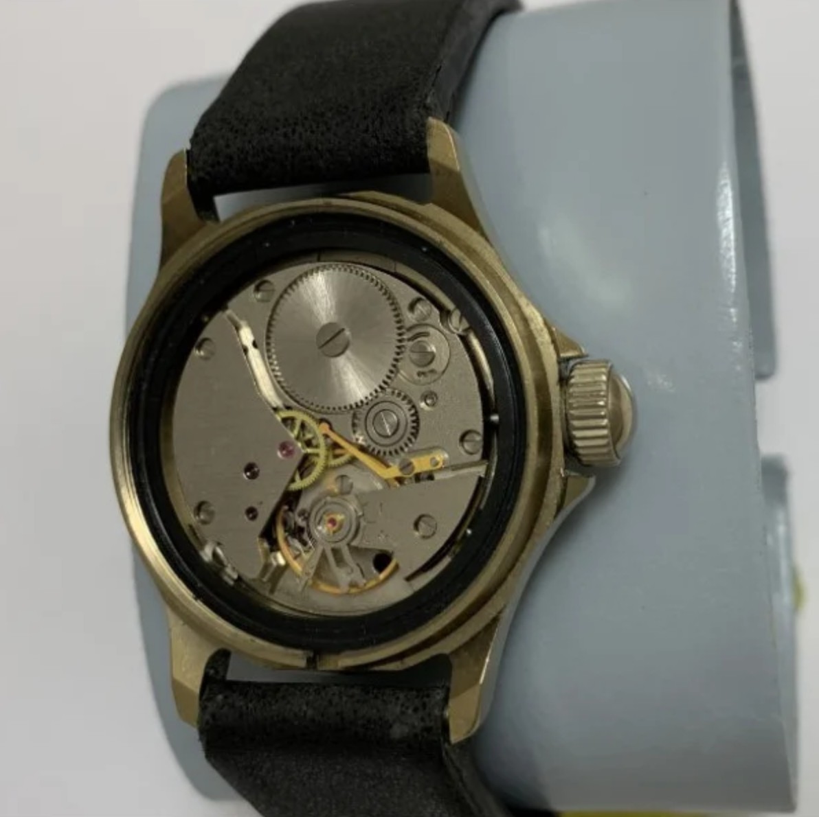 Vintage Vostok Komandirskie Rus Watch Men’s USSR Mechanical Diver Gold Tone 17J