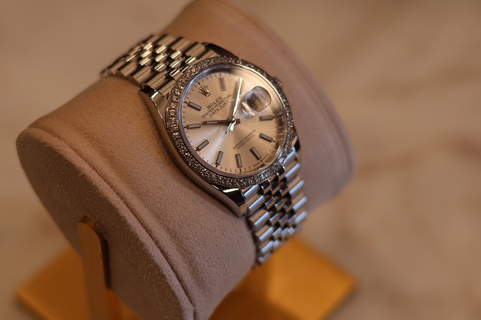 Rolex Datejust 36 Stainless Steel Factory Diamond bezel 126284RBR Jubilee