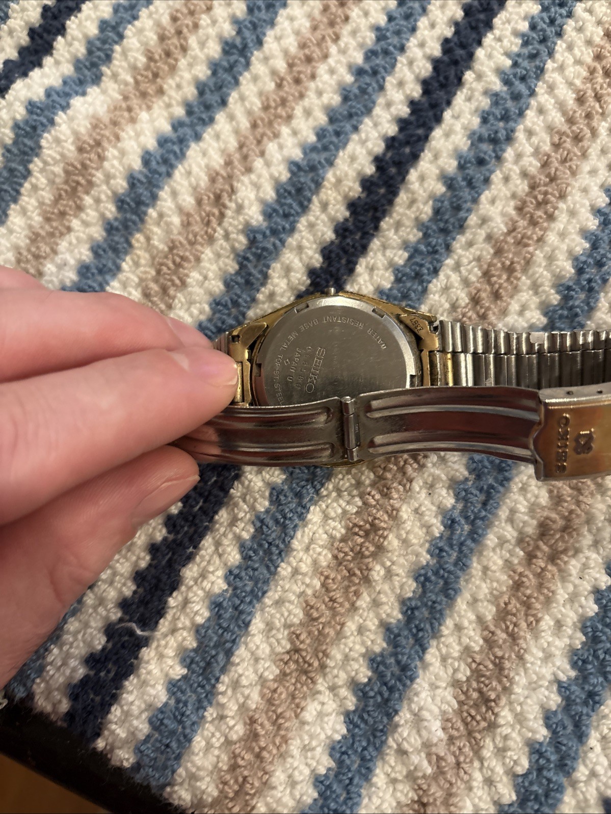 Vintag Men Seiko 8223-8019 Watch Baton Indexes Steel 2 Tone Bracelet Silver Gold