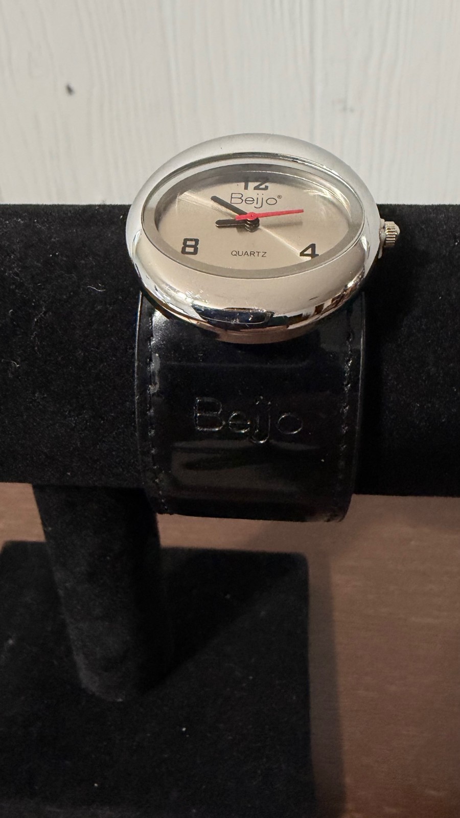 BEIJO ONE PIECE SLAP BAND WATCH EF