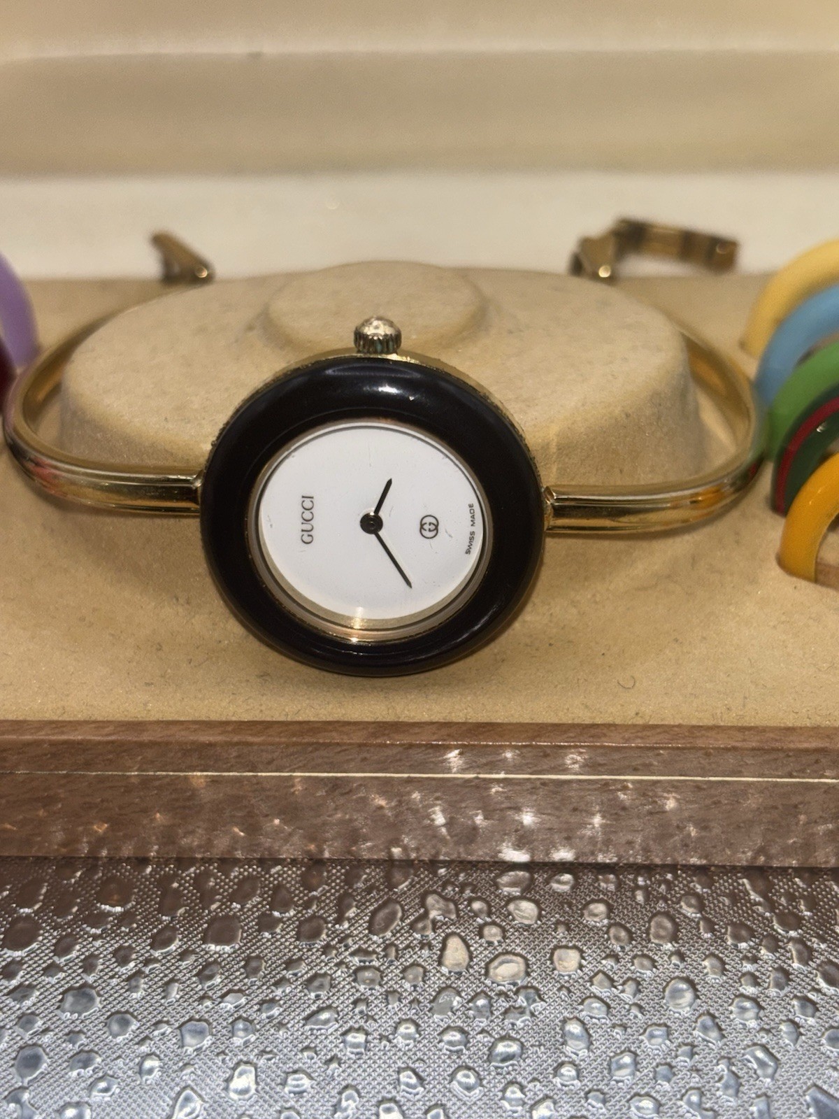 Vintage Gucci 1100-L Women’s Bangle Watch w/Original Box & 12 Bezels *RARE*