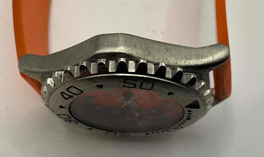 Rarely worn if ever, Rumours womens dive style watch, bold model, new battery