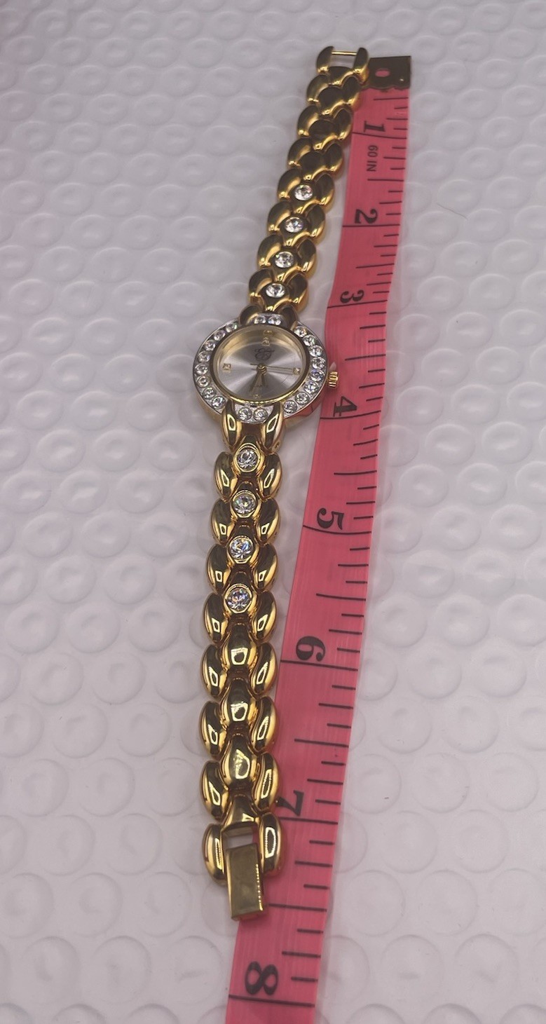 Elizabeth Taylor White Diamonds Quartz Vintage Formal Watch Gold Tone Rhinestone