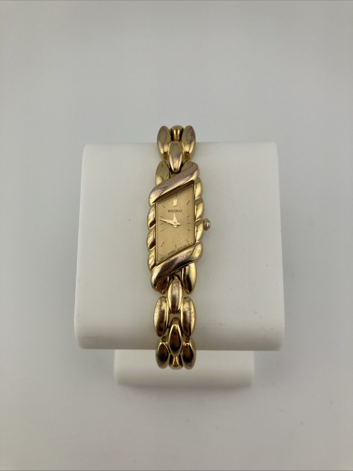 Vtg Seiko Ladies 13mm Watch Gold Tome Asymmetrical Dial 2E20-7329 6.75″ -RUNS