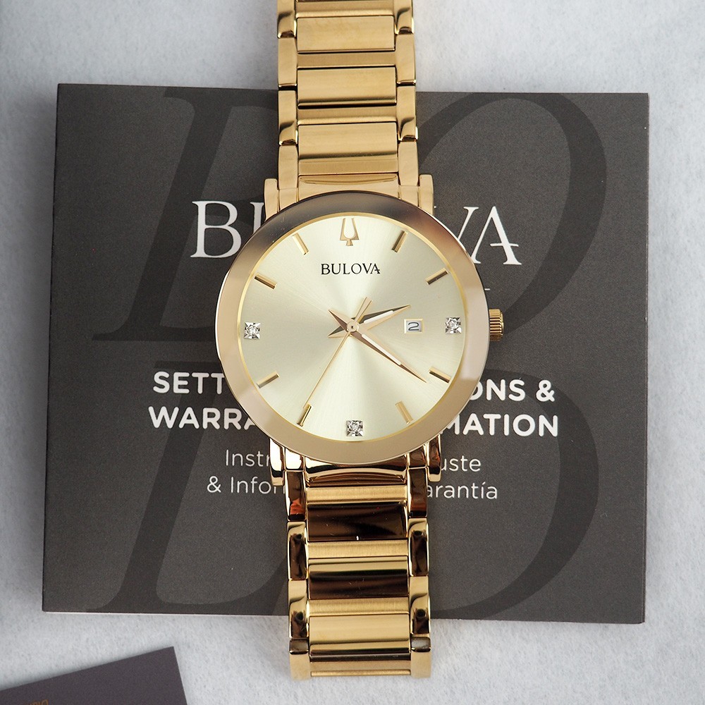 Bulova Futuro 97D115 Champagne Dial Gold-Tone Stainless Steel Men’s Watch 42mm