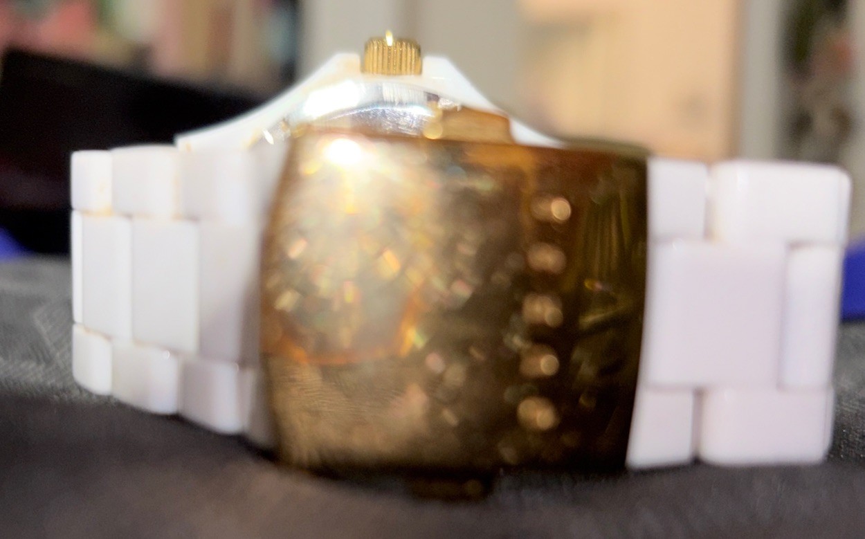 GUESS Watch U11623L1 White Polycarbonate GoldT & Crystals Battery Options-Read