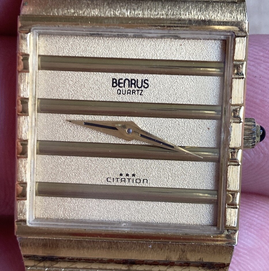 NOT WORKING Vintage Benrus Citation Tank Men’s Quartz Watch Gold Case Japan