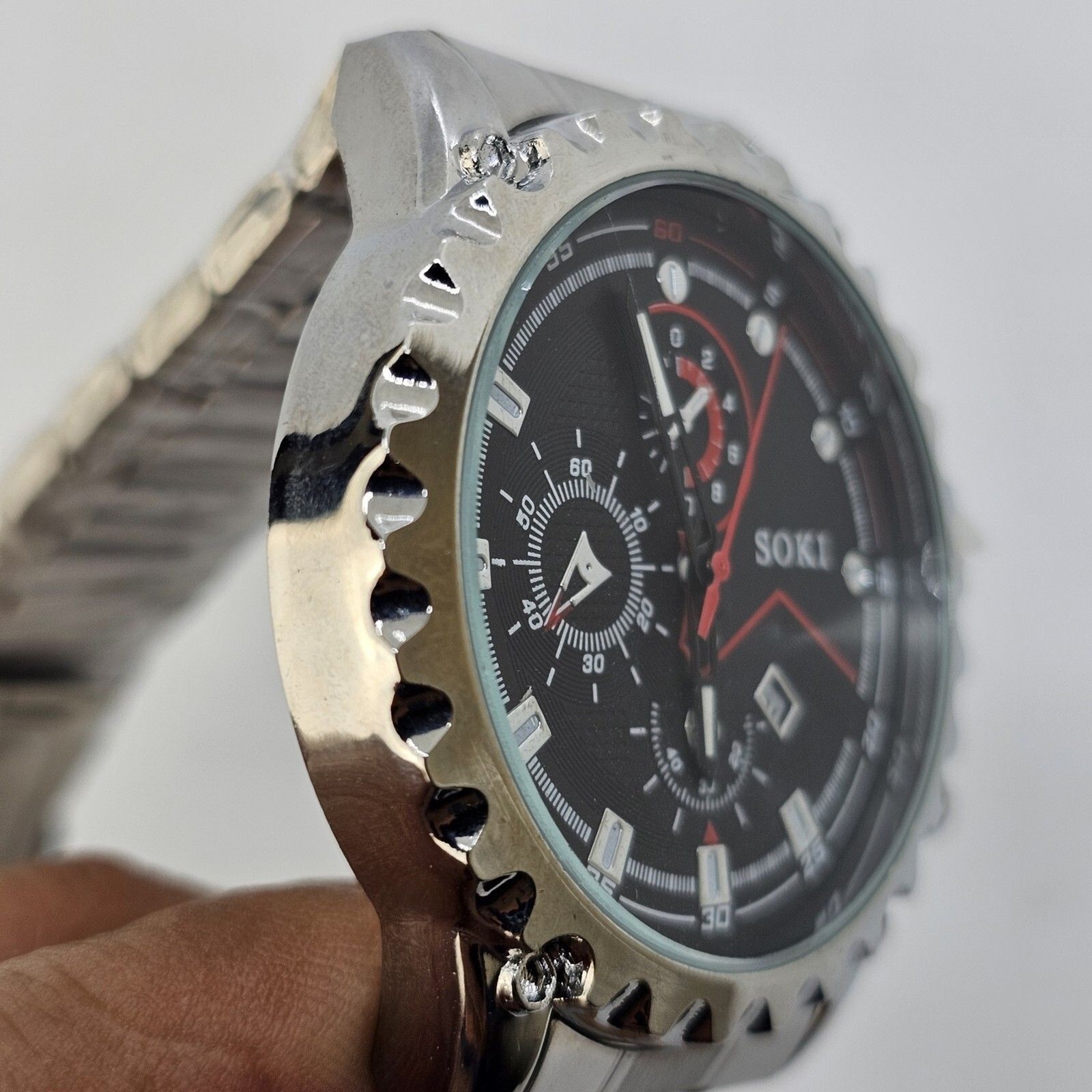 45MM Men’s Watch Gray Case Black Dial Date Indicator Gray Band 8″ New Battery