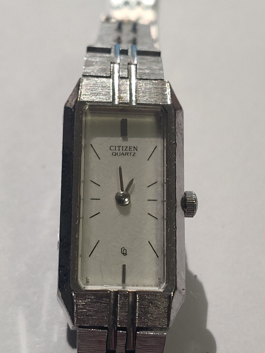 Citizen Womens Watch 13mm White Dial Silver Tone 5421-S22393 New Battery 7″