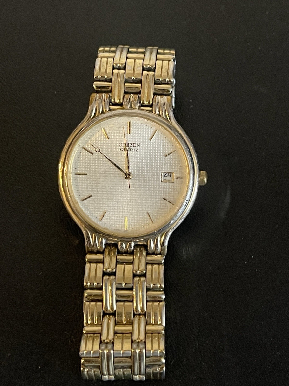 Vintage Men’s Citizen Lattice Hobnail Calendar Watch #5510-F52584