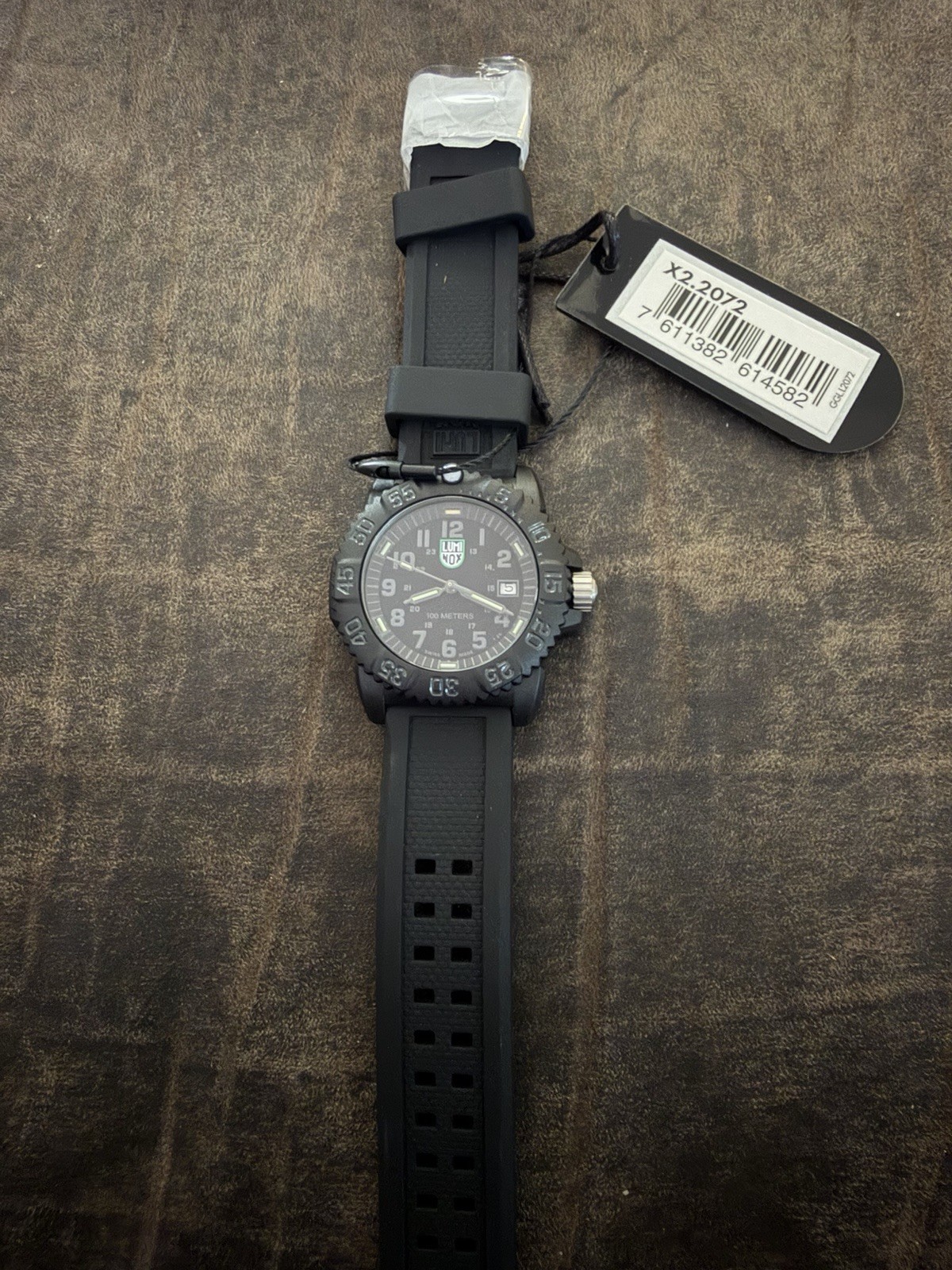 Luminox Sea Lion Men’s Quartz Date 100m Black Carbon Case Rubber Strap