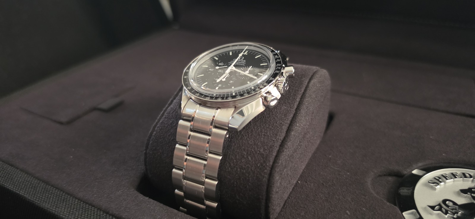 OMEGA Speedmaster Professional 42mm Chronograph, Cal. 1863, Collector Box Papers