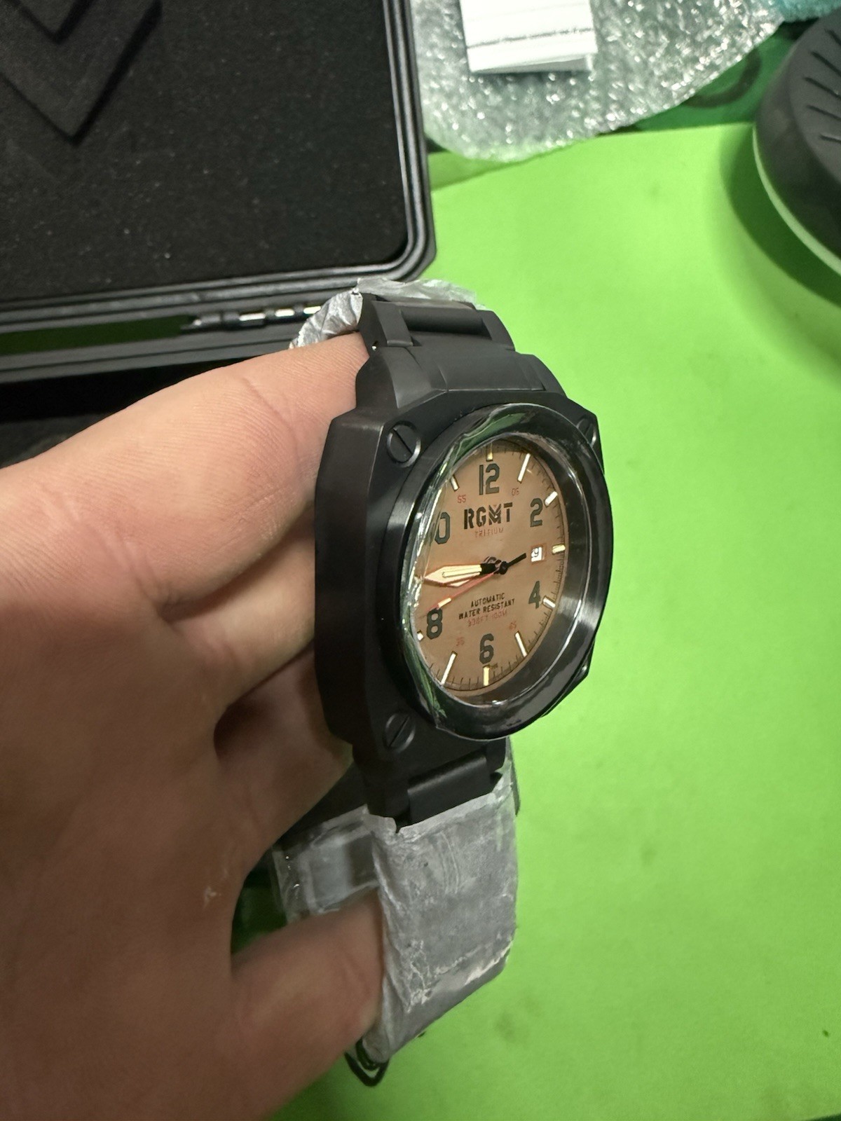 RGMT Altimeter Tritium Automatic Cream /Stainless Steel | Cream Dial