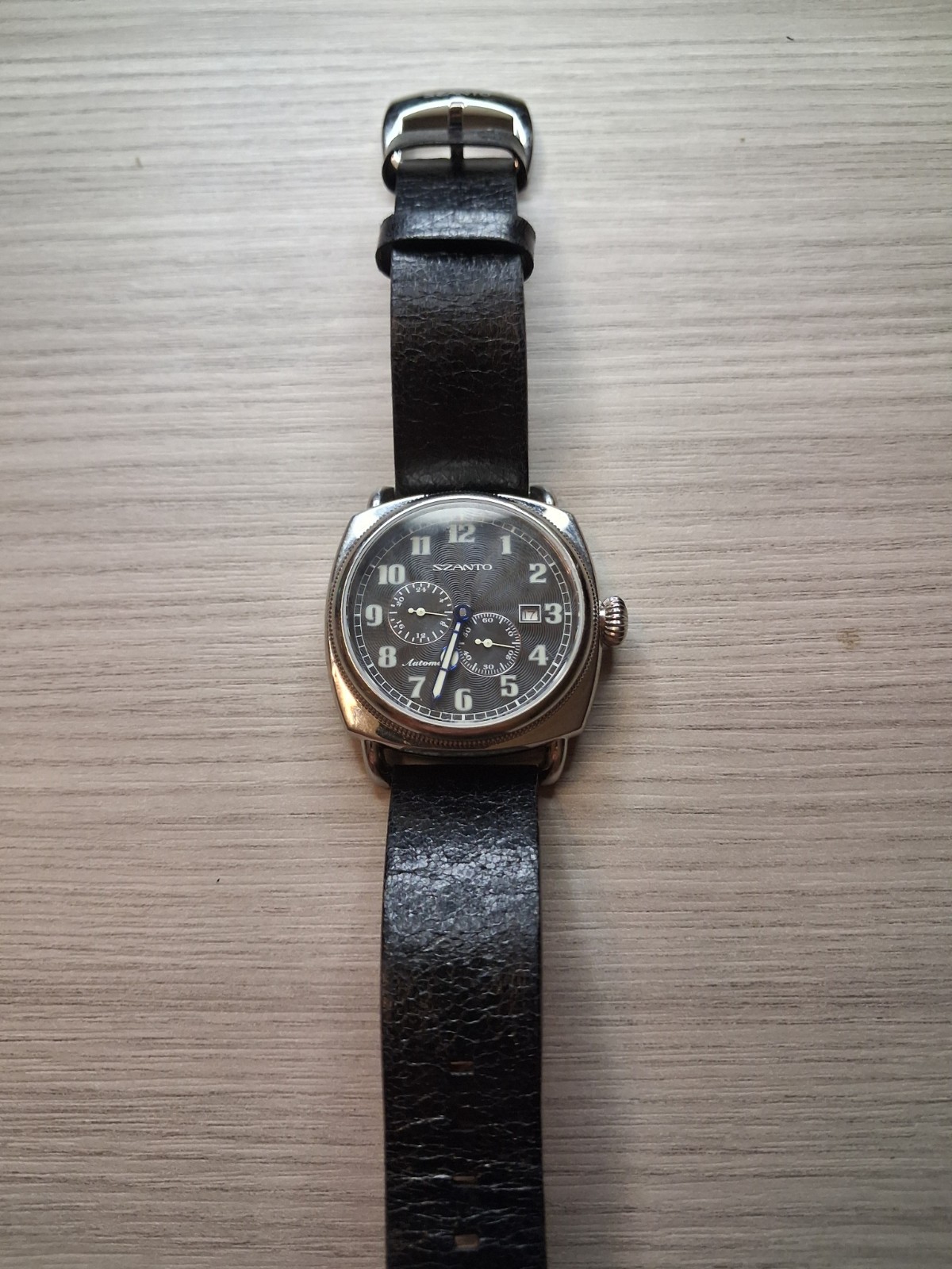 Szanto 6200 Series Automatic Men’s Watch 316L SS Black Dial Leather Box 100M