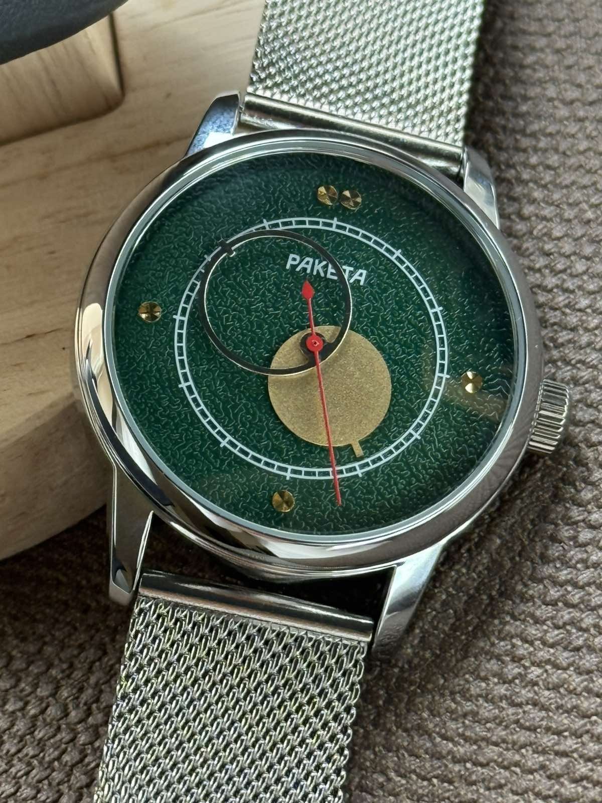 Raketa Kopernik Sun & Moon Watch Soviet USSR Rare Mechanical 2609HA Mens Vintage