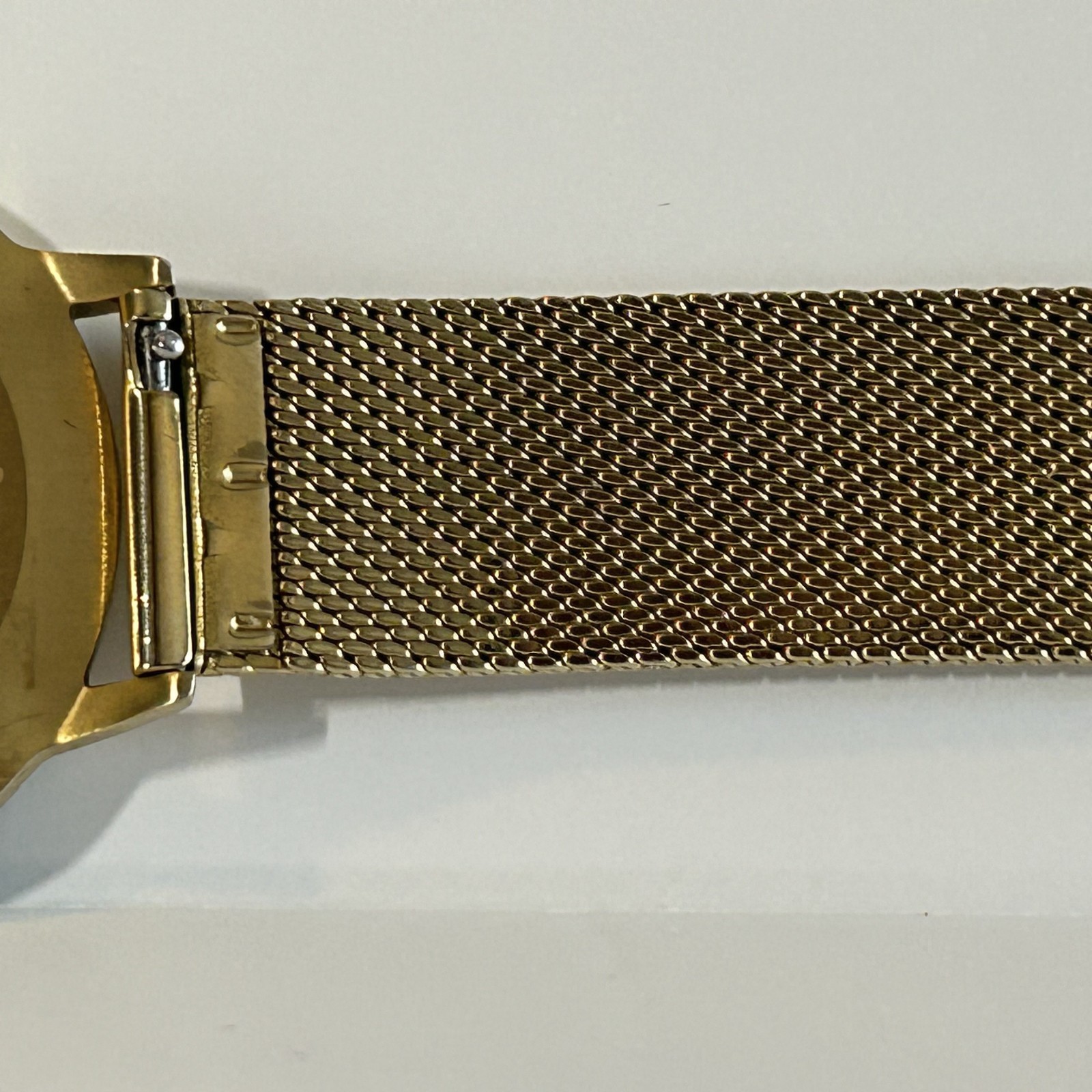 MVMT Boulevard Magnolia Women’s Watch Rose Gold Mesh Black Dial 38mm Qtz working