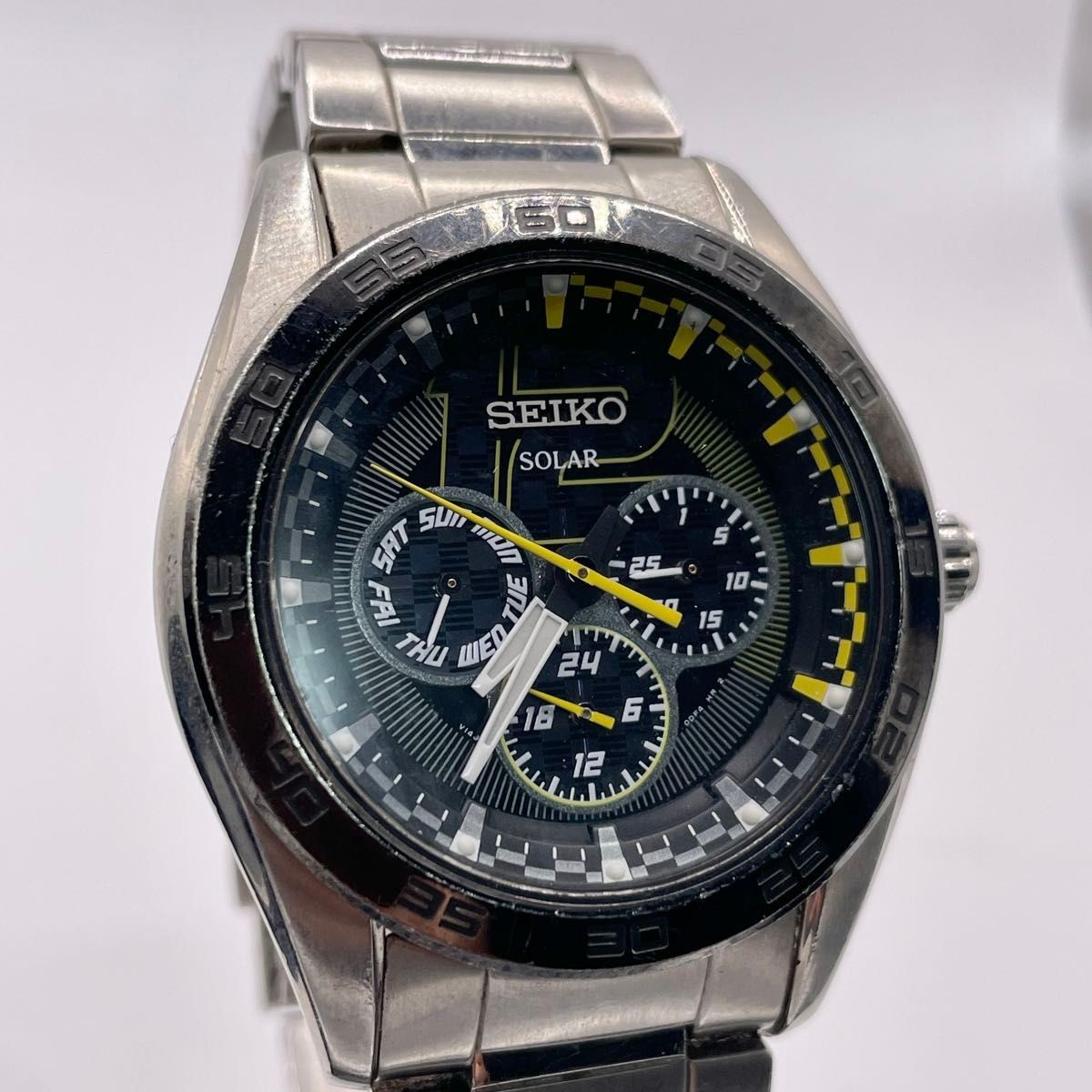 Working SEIKO Solar Wristwatch Chronograph Rare Color Yellow Black Model Seiko B