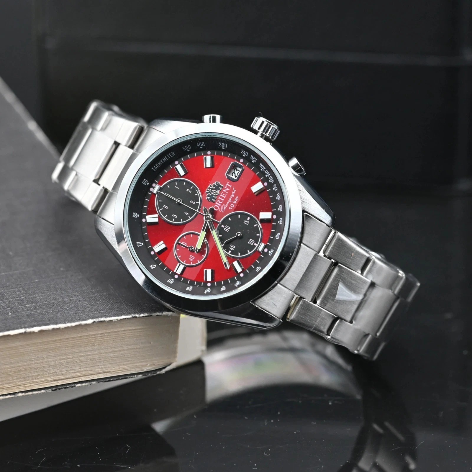 Orient Watch Men’s Quartz Chronograph Red Dial Stainless Steel Band Waterproof