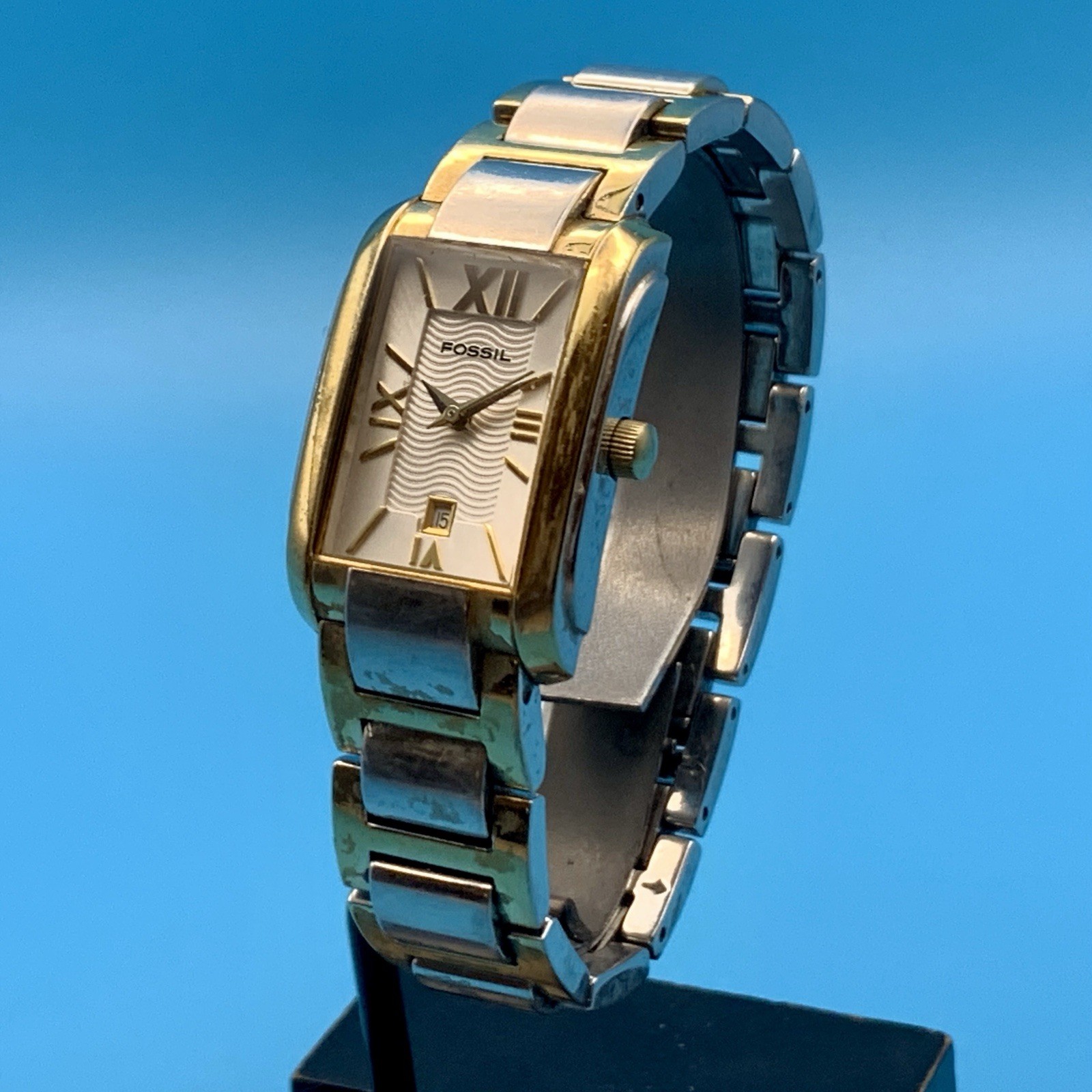 FOSSIL F2 ES-1268 Women’s Vintage Tank Quartz Bracelet Wristwatch Works New Batt
