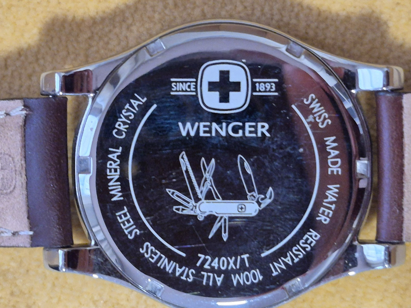 Wenger Swiss 7240X/T Date Watch leather/canvas strap