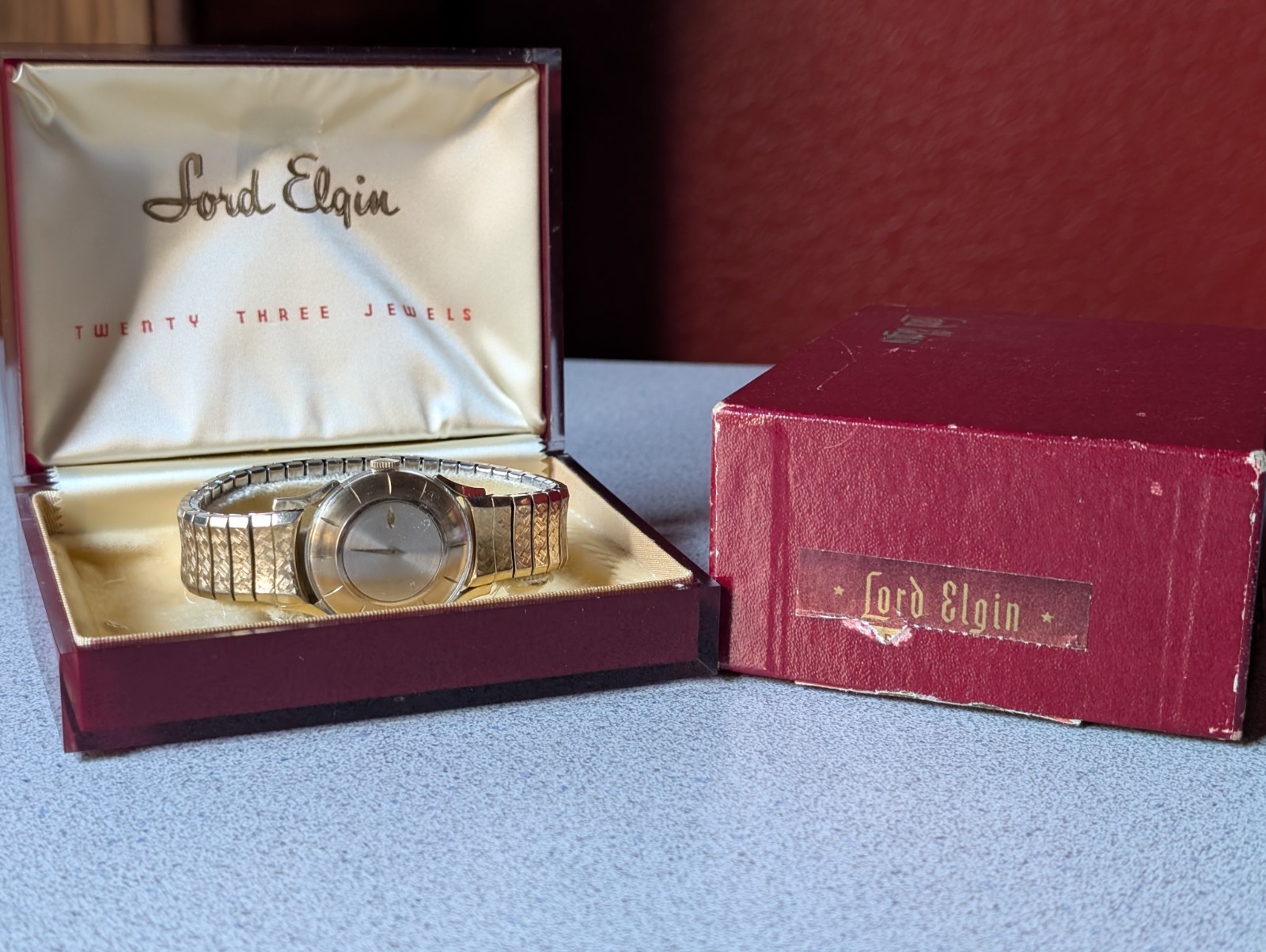 DEFECTIVE c1950 UNIQUE 23J ELGIN FUTURA MYSTERY DIAL WATCHINOUT BOX PAPE G3D