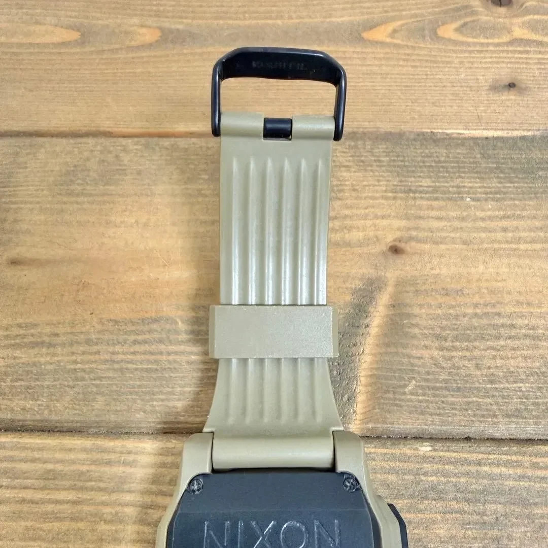 NIXON Regulus Wristwatch Sand Beige 100m Waterproof Time Display Include Case