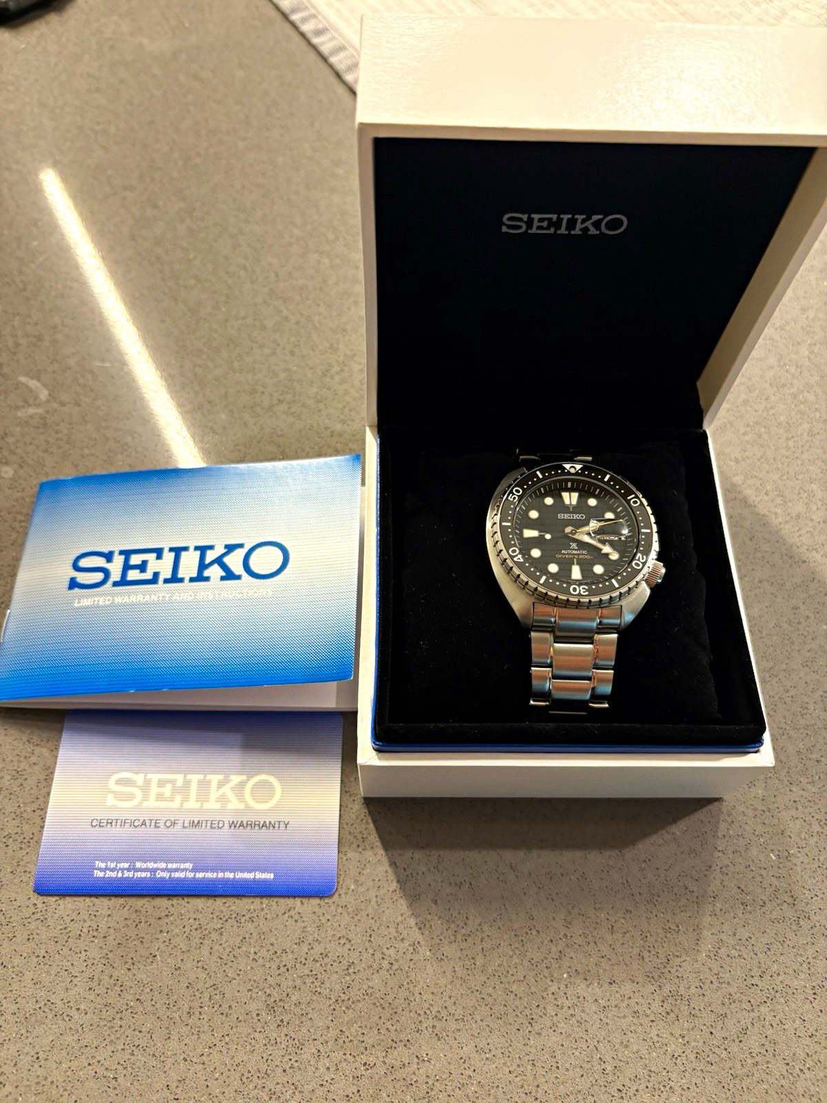 Seiko Prospex Automatic 200m Diver 45mm Black Dial Day/Date Lume Box Papers
