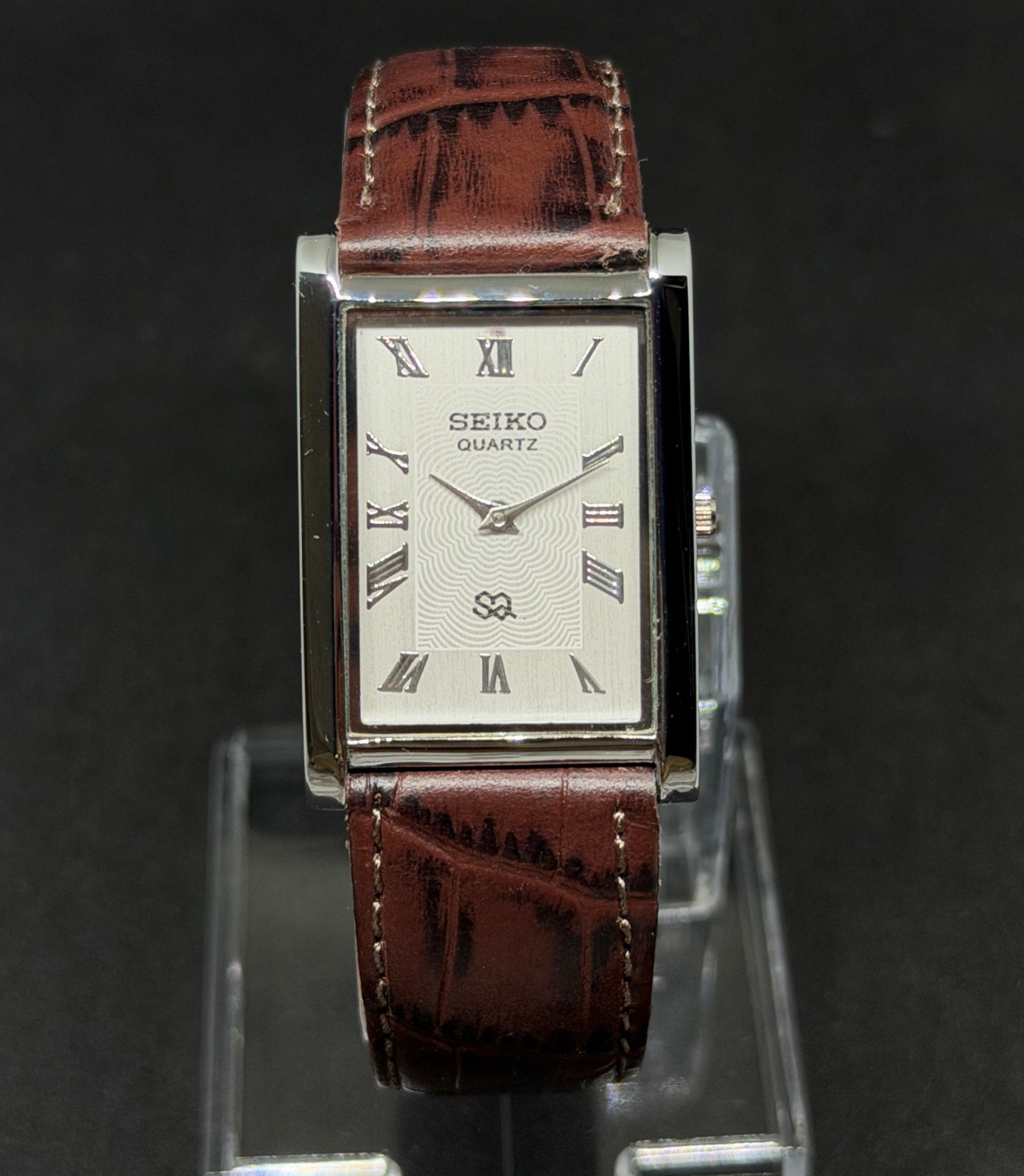 Vintage Seiko Slim Quartz Japanese Men’s Wrist Watch With DDP Shipping