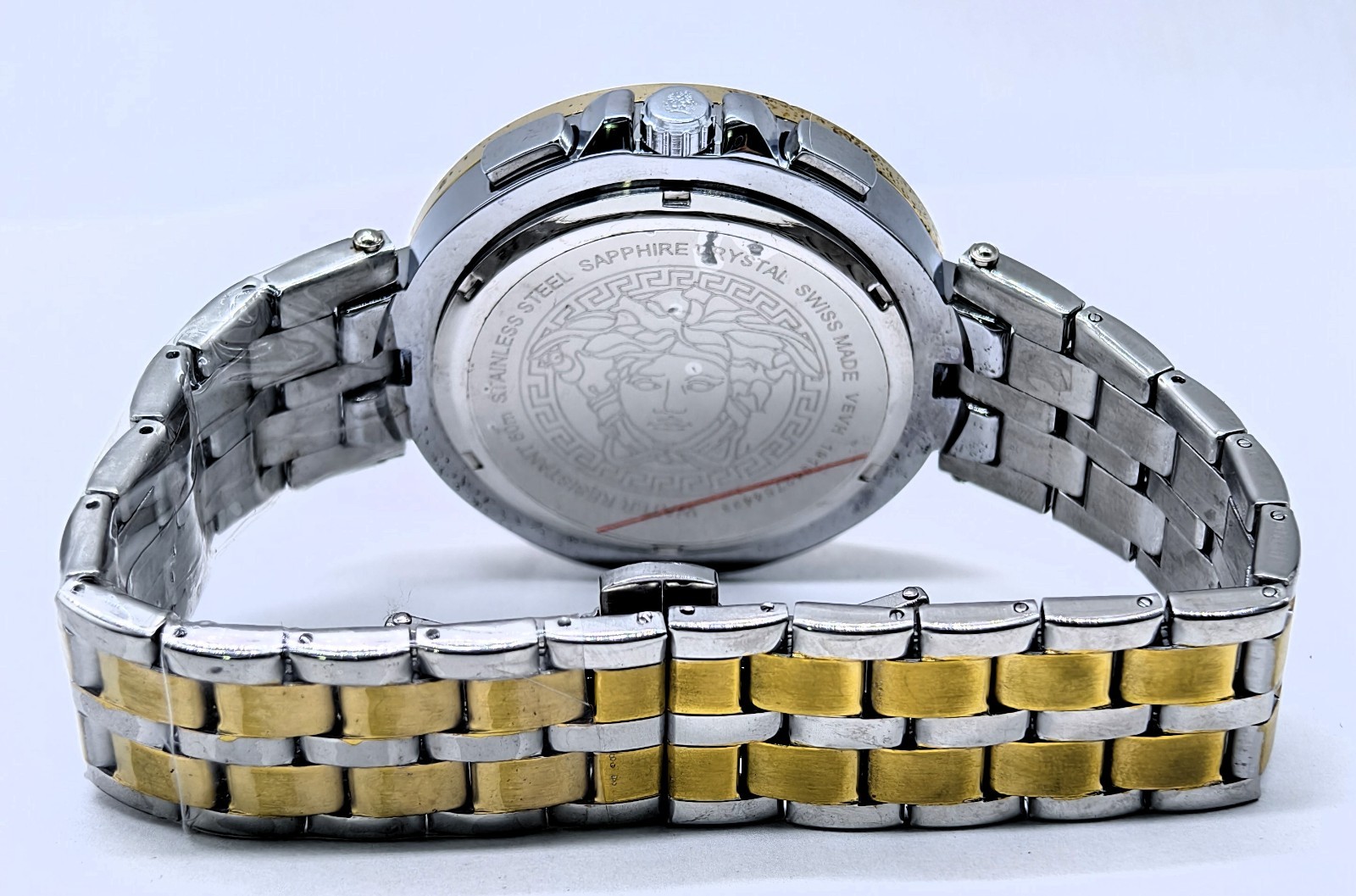 Awesome Versace Chronograph Date Indicator Quartz Analog Men’s Wrist Watch