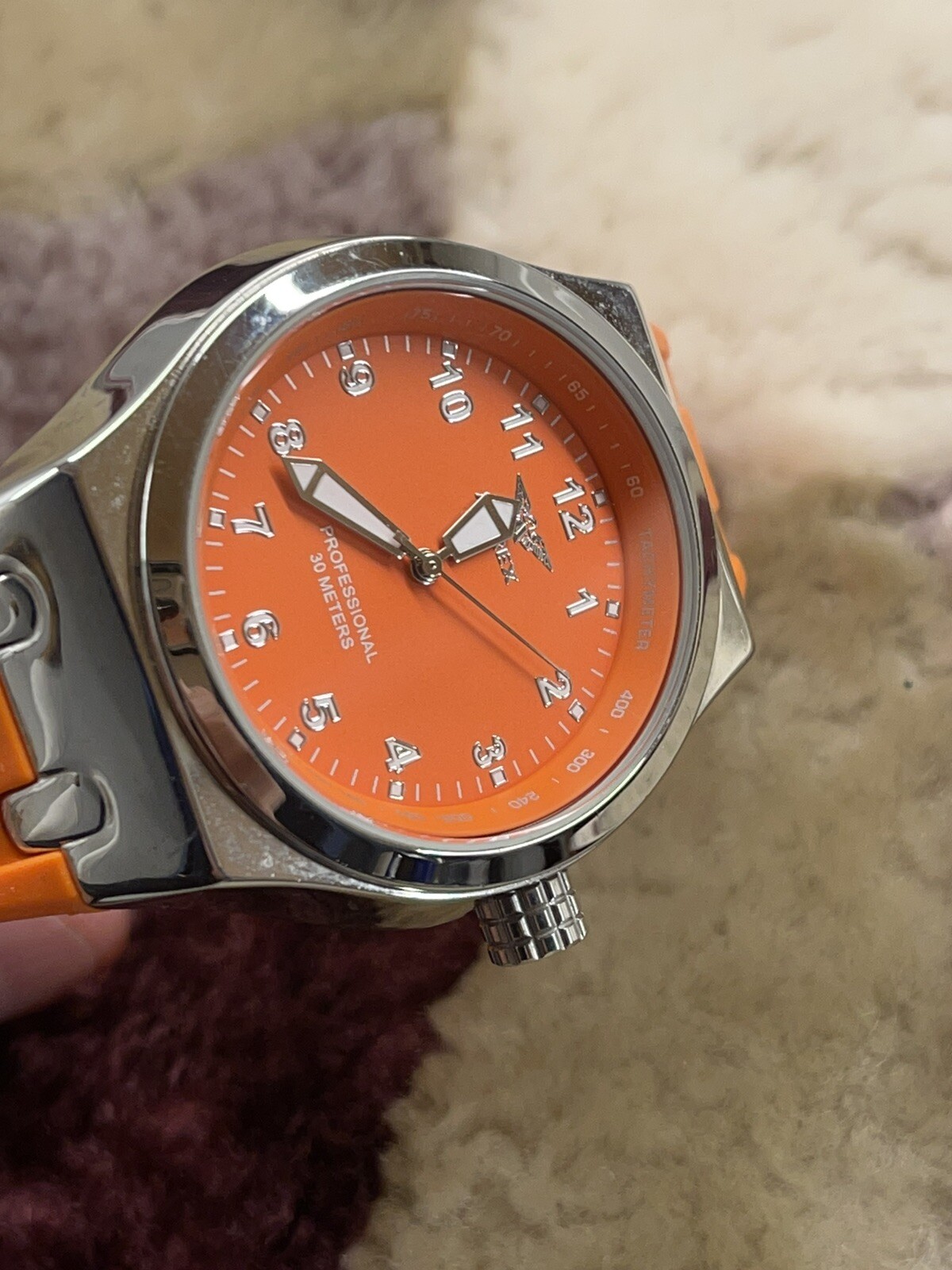 AVIREX MEN’S RX55018G1 RUBBER STRAP WATCH.