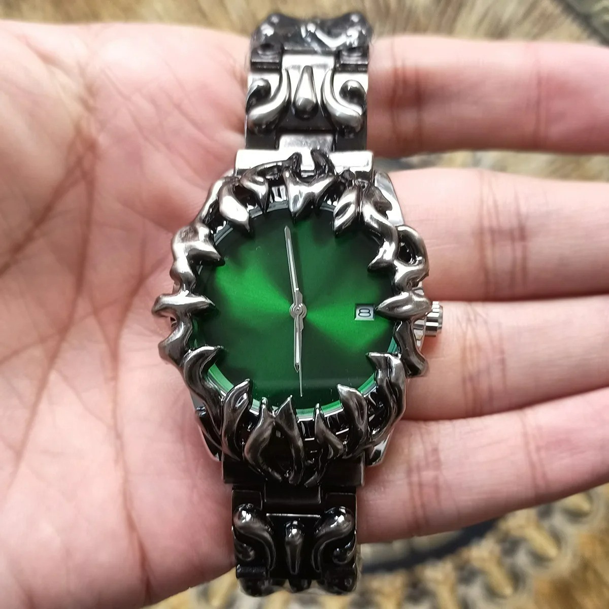 Silver Chrome Alabaster Punk Style Watch With Detailed Incisions, in Steel