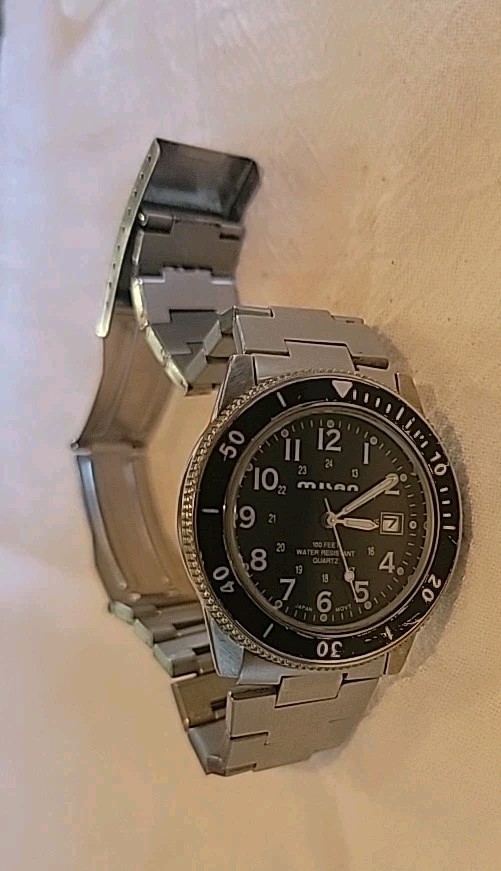 VTG Milan Quartz Watch Men 30m Silver Black Fixed Bezel Date Analog New Battery