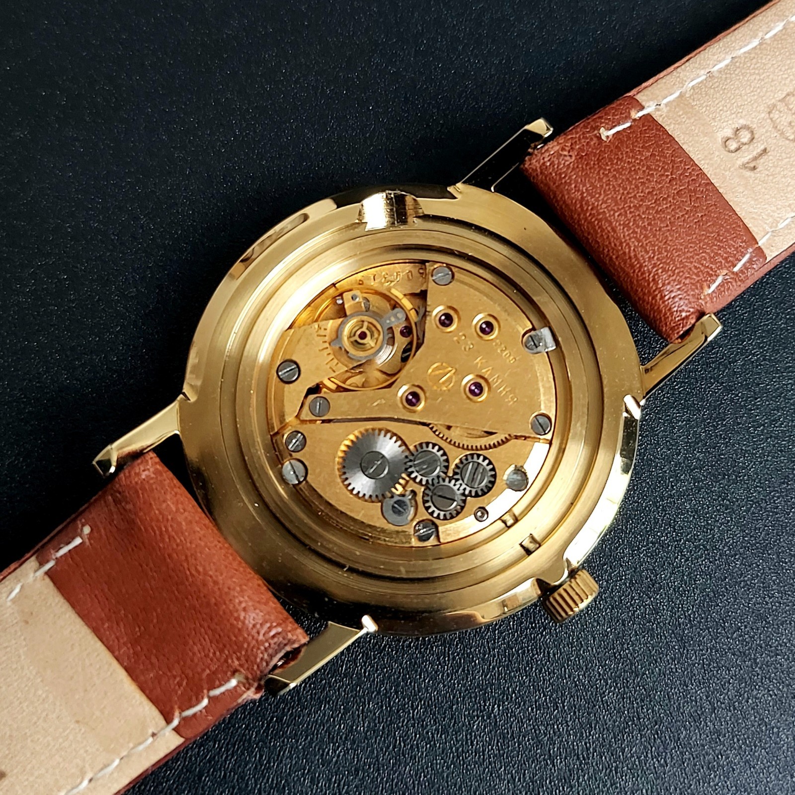 NOS Poljot De LUXE Ultra Slim 23 Jewels 2209 Soviet Vintage Men’s Wristwatch