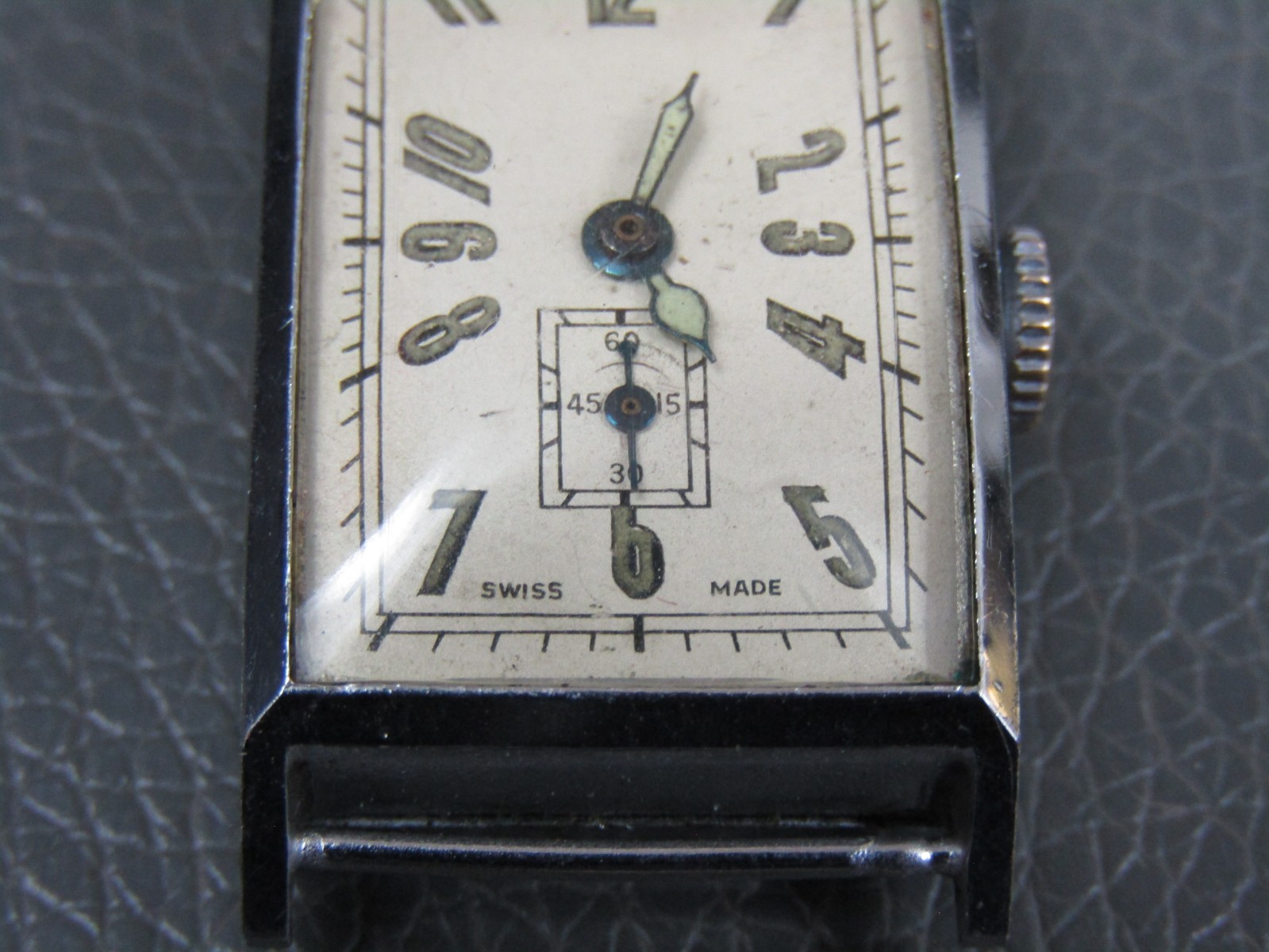 Vintage mens Art Deco chrome Tank 4 jewel hand wind mechanical wrist watch
