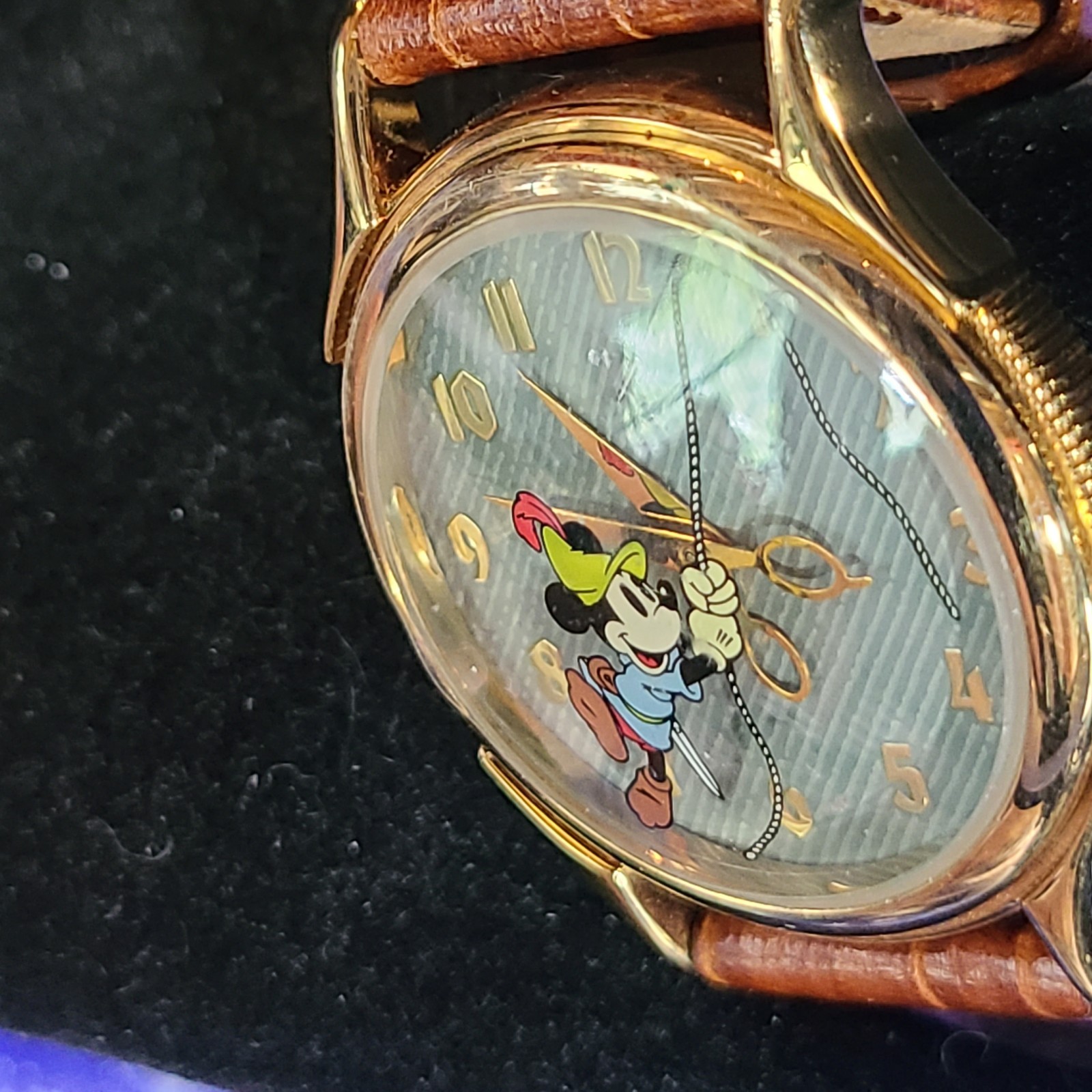 Disney Parks Mickey Mouse Robin Hood LE Vintage Watch Ready To Wear | See Video