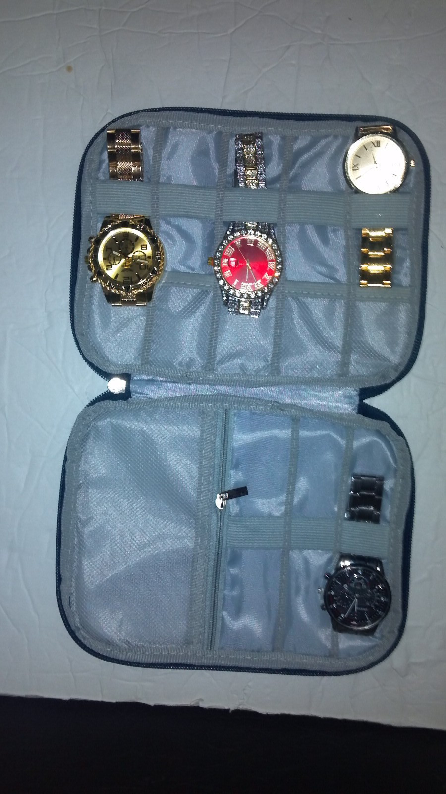 Lot of 4 Men’s Fashion Watches, Various Styles w/ case, Tested Working