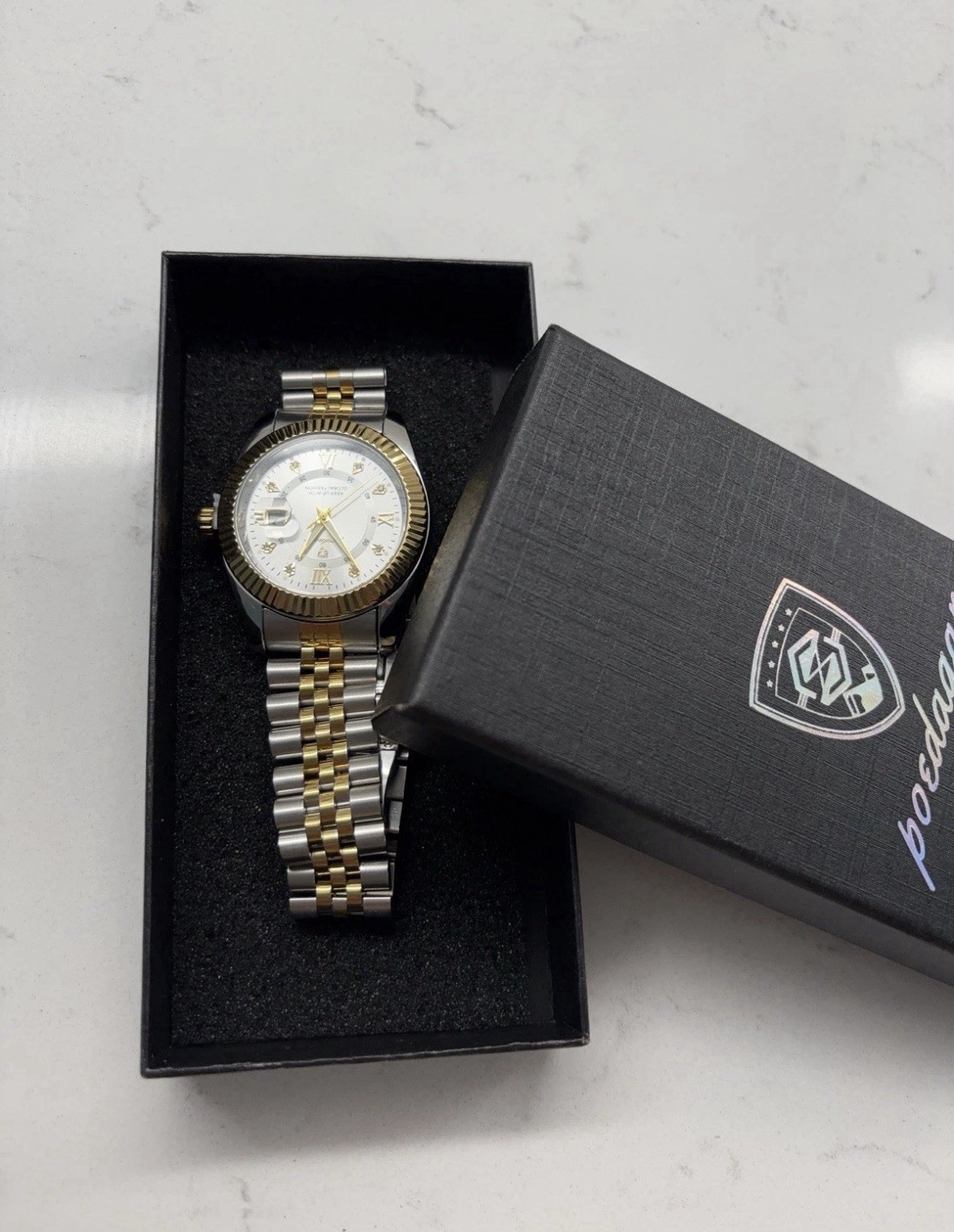 poedagar Two-Tone Stainless Steel Quartz Watch Date Fluted Bezel Box
