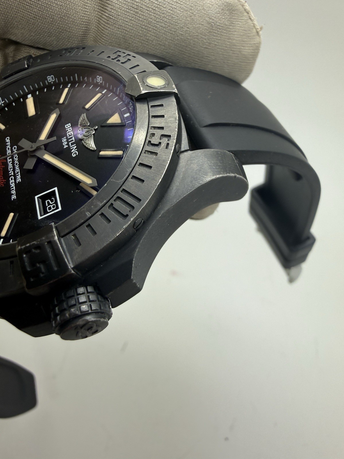 2017 Breitling Avenger Blackbird 48mm Automatic Rubber Strap Watch V17310 B+P