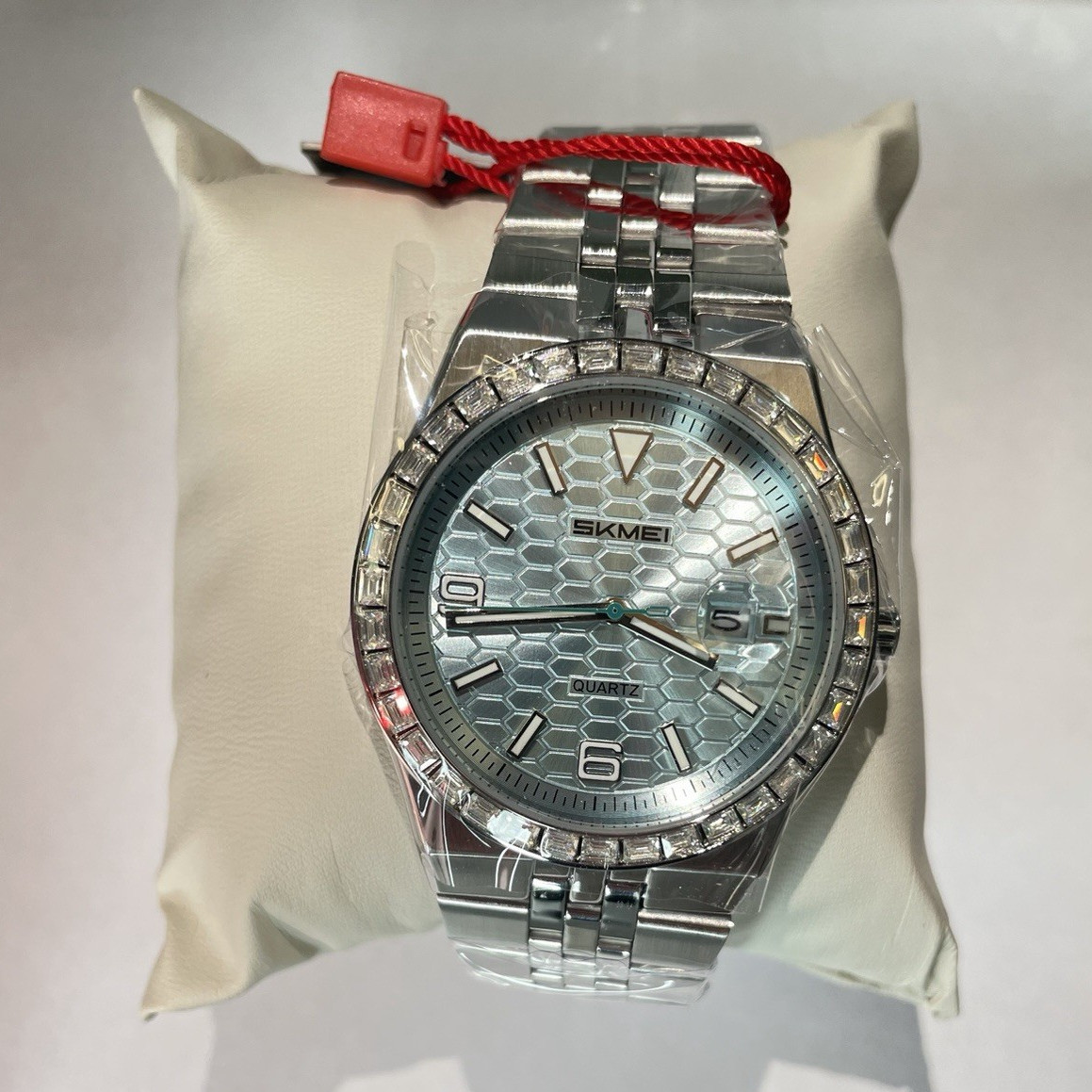 Men’s Quartz Analog Silver-Tone Metal Bracelet Blue Textured Dial Date w/Box