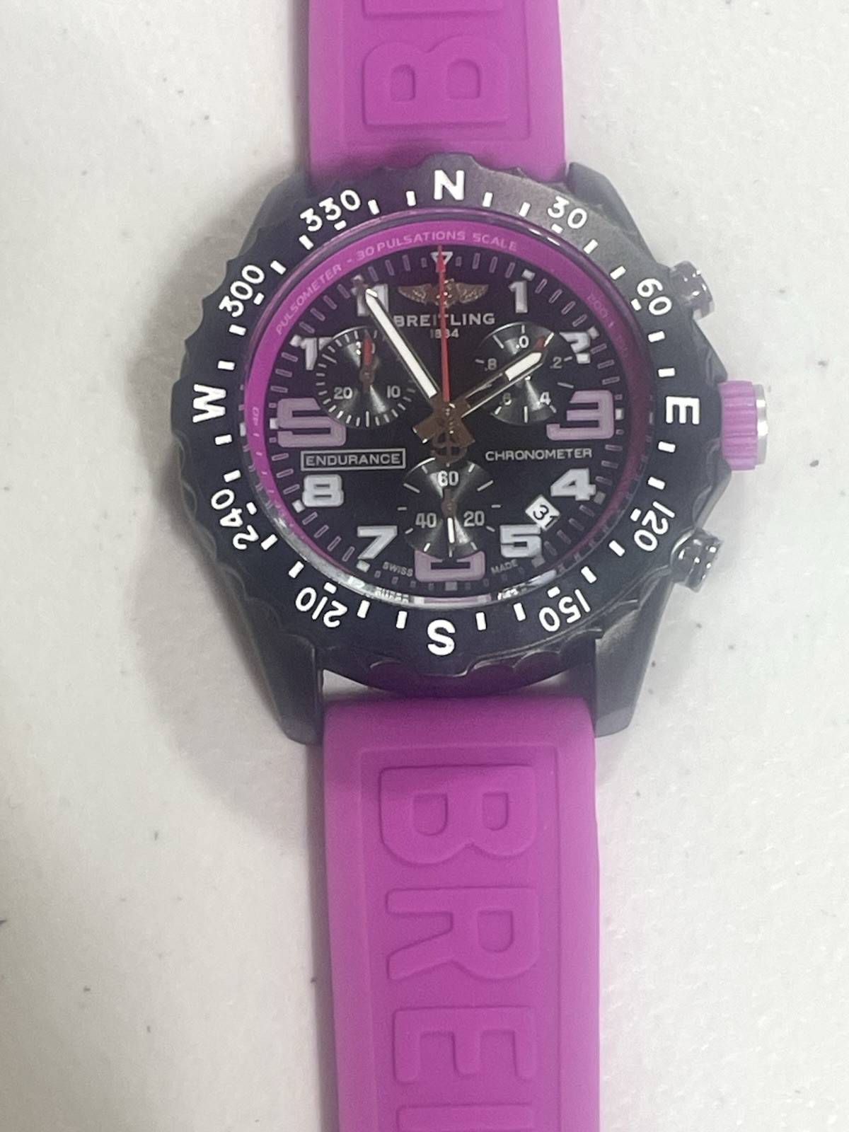 Men’s Quartz Chronograph Watch – Resin – Sport Casual – NEW