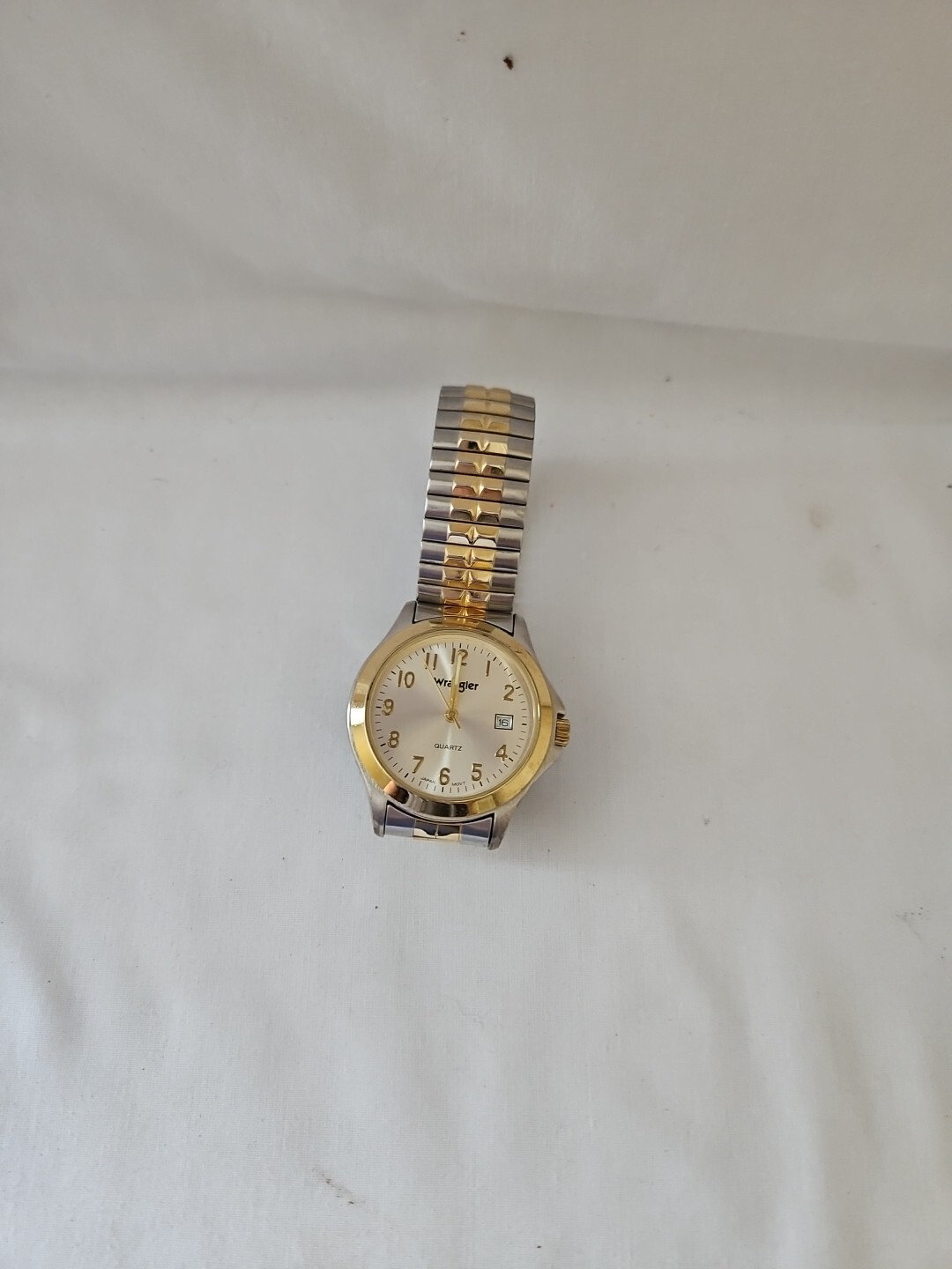 Vintage Various Brands Watch Lot. Selling As Is For Parts Repair. UNTESTED
