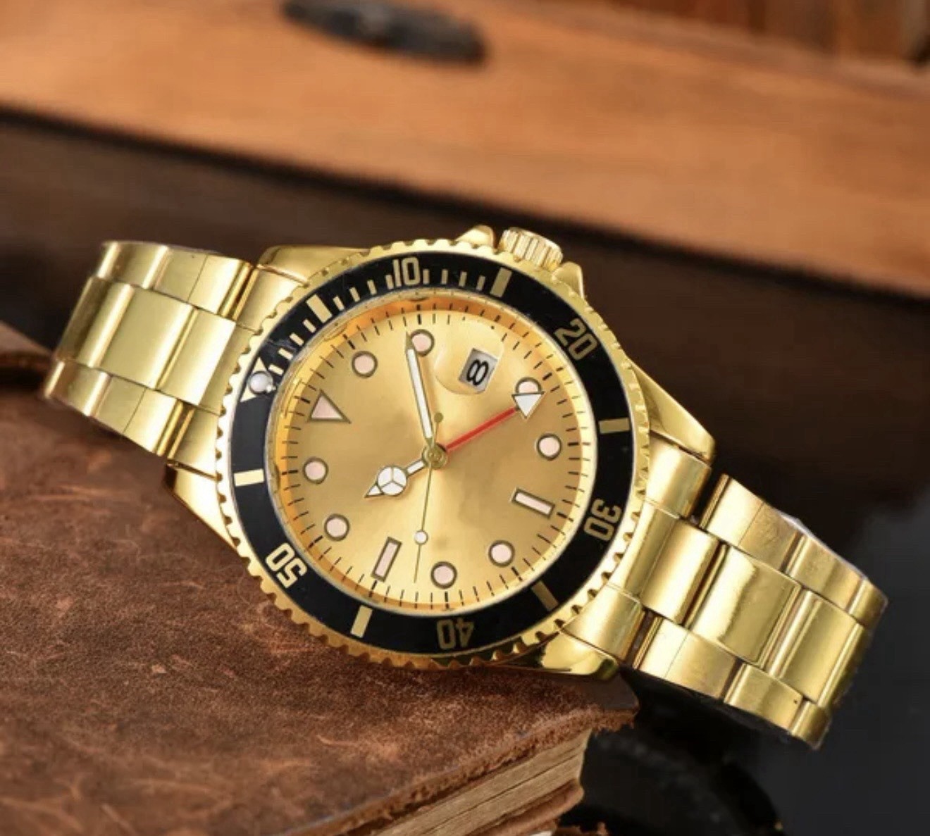 Men Quartz Luxury Watch With Calendar Bracelet Folding Clasp