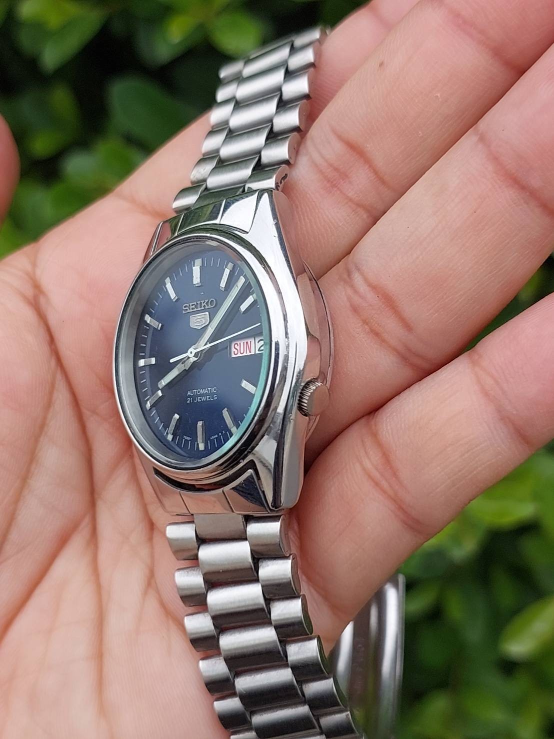 Vintage Seiko 5 Automatic Dark Blue Dial with Exhibition Caseback Mens Watch