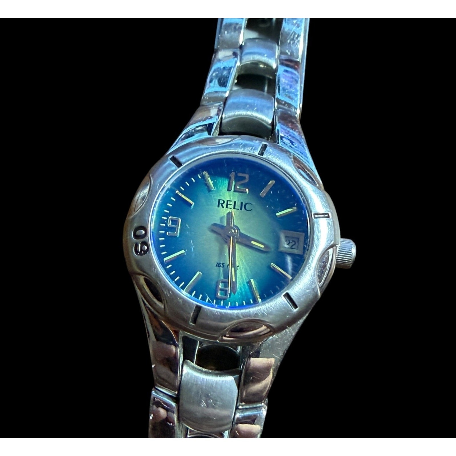 Relic Women’s Quartz Watch Silver Tone Bracelet Blue Green Dial Date Display