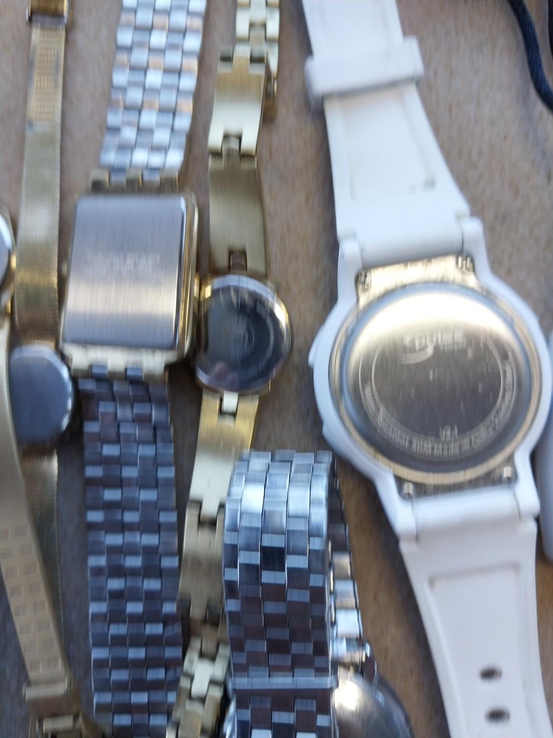 Is 18 none working watches