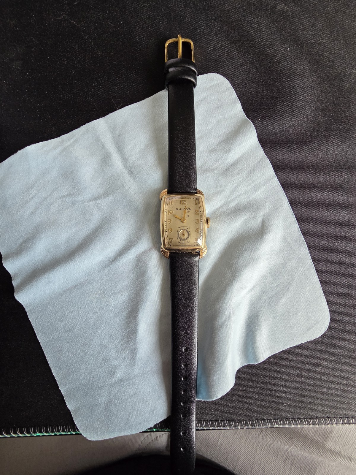 Bulova Senator 8AE Mvt Yellow Gold RGP 1940’s Tank Running Vintage Mens Watch