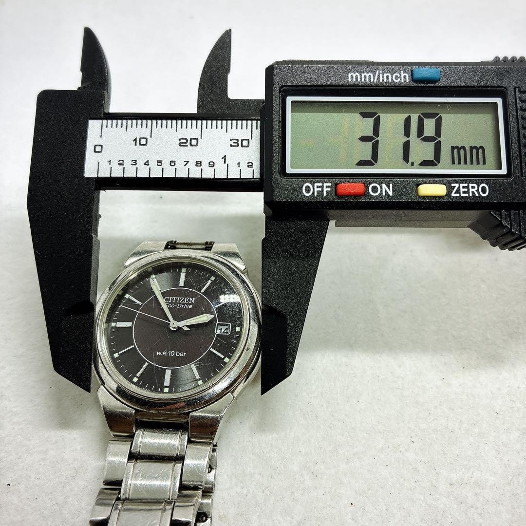 Citizen Eco-Drive Solar Date 10 ATM Water Resistant Black Dial E111 From Japan