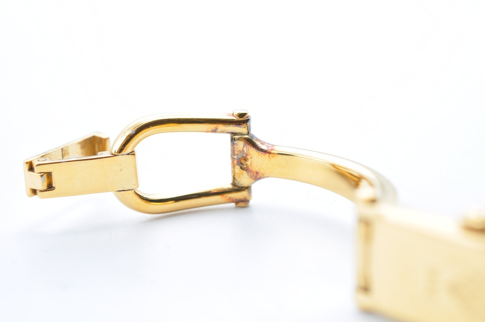 GUCCI 1500L Bangle Quartz Analog Square Gold Black Watch w-12232
